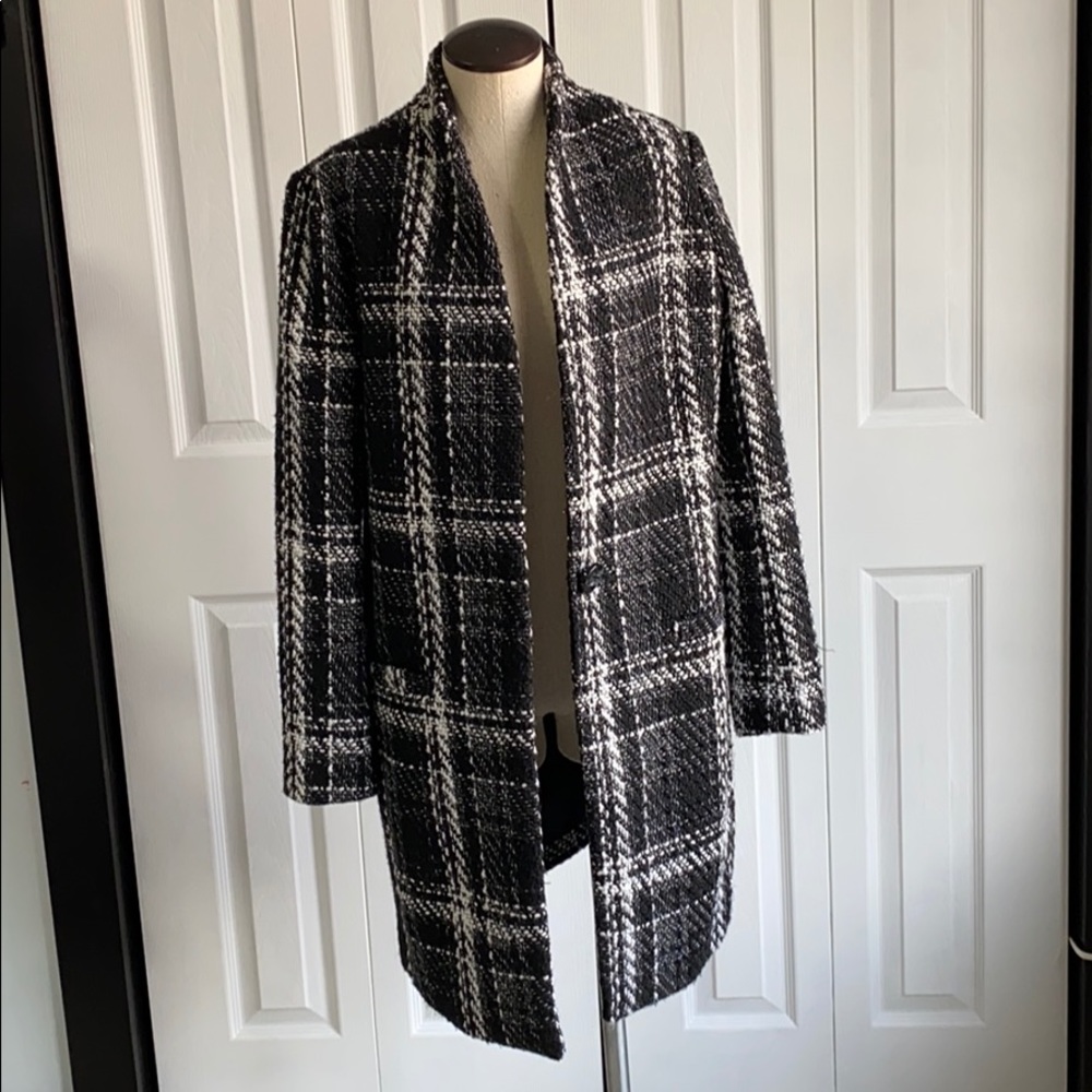 Coat - Picture 3 of 6